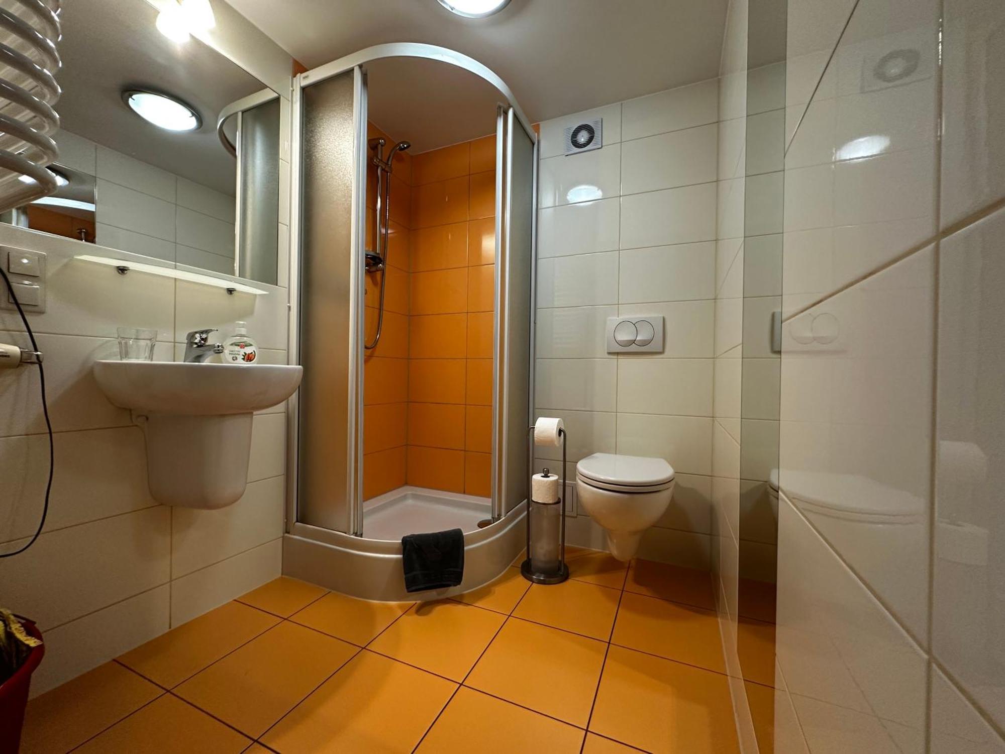 Kompleks Apartament-Serwis Cracóvia Exterior foto
